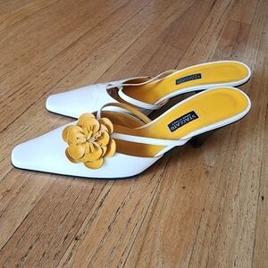 Staccato White Business Casual Leather Mules with Flower Detail size 37.5